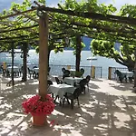 Ξενοδοχείο Riva 3*