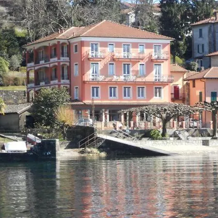 Riva 3*