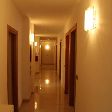 Hotel Riva Reno Di Leggiuno