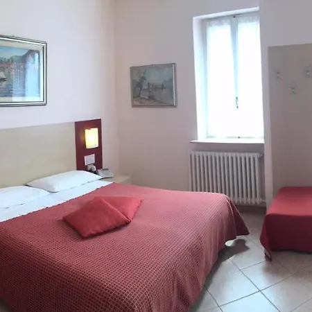 Hotel Riva Reno Di Leggiuno