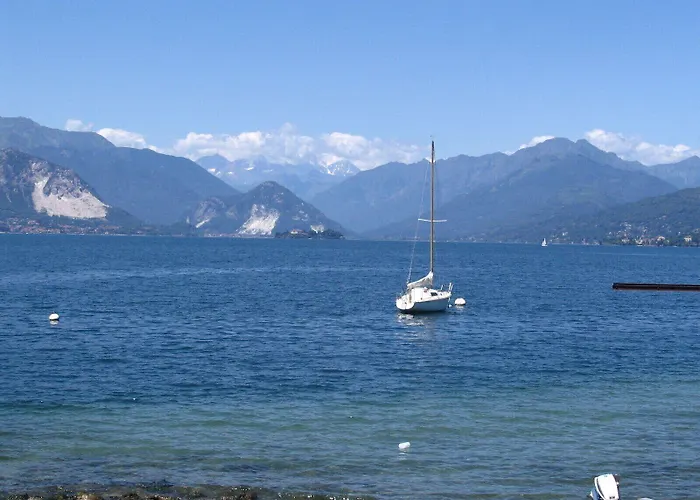 Riva Отель Рено-ди-Леджуно